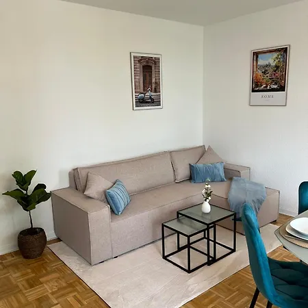 W&d Living - Kleines Italien Mit Parkplatz Und Balkon * Celle