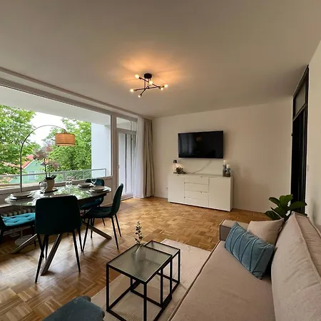 W&d Living - Kleines Italien Mit Parkplatz Und Balkon * Celle