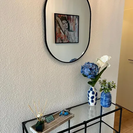 Apartment W&d Living - Kleines Italien Mit Parkplatz Und Balkon Celle