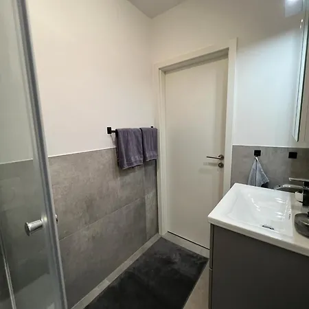 W&d Living - Kleines Italien Mit Parkplatz Und Balkon 아파트