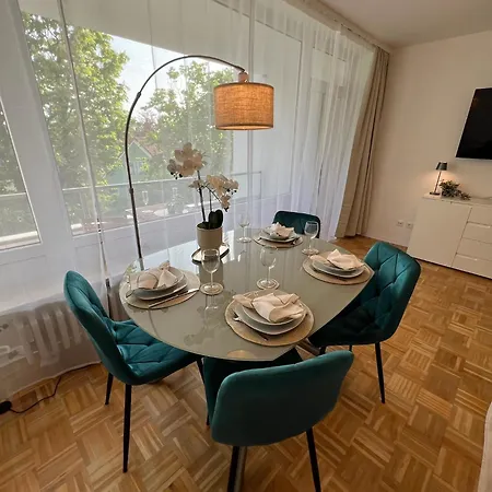 W&d Living - Kleines Italien Mit Parkplatz Und Balkon Apartment *