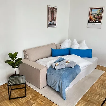 W&d Living - Kleines Italien Mit Parkplatz Und Balkon アパート *