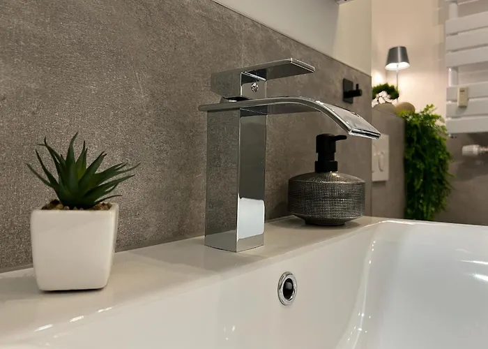 W&d Living - Kleines Italien Mit Parkplatz Und Balkon *